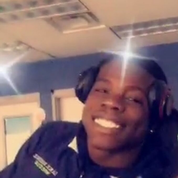 Meet your Posher, Denzel - Picture 1 of 1